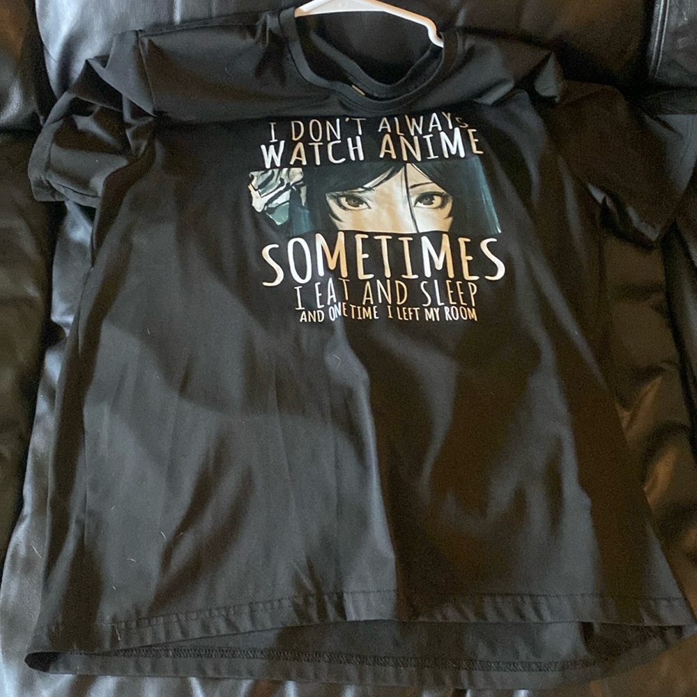 Selling a black graphic tee